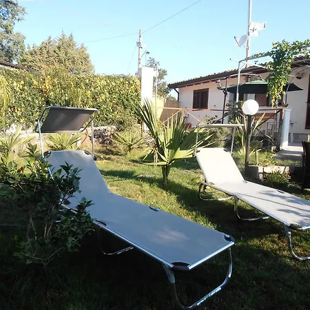 Feriehus La Rosa Dell'etna Castiglione De Sicilia